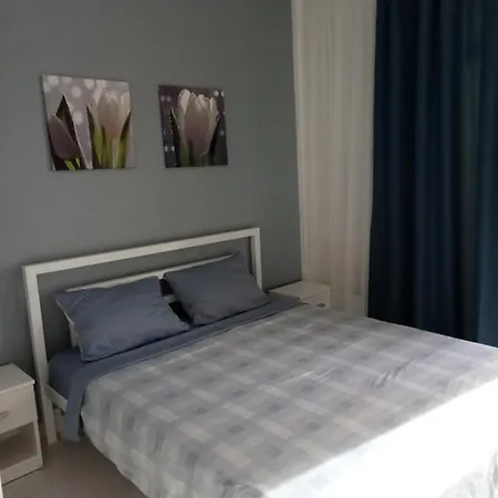 The Den Lejlighed *